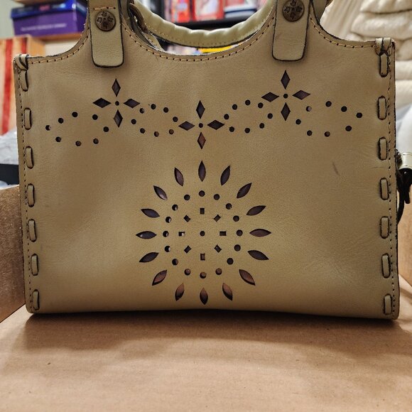 Purse - Picture 1 of 5